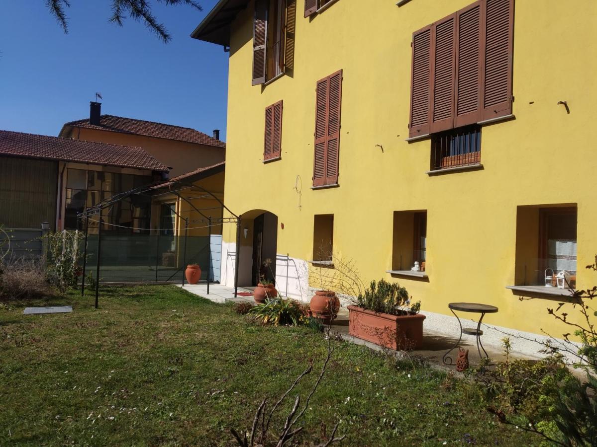 Casa Di Gio Apartment Pettenasco Bagian luar foto